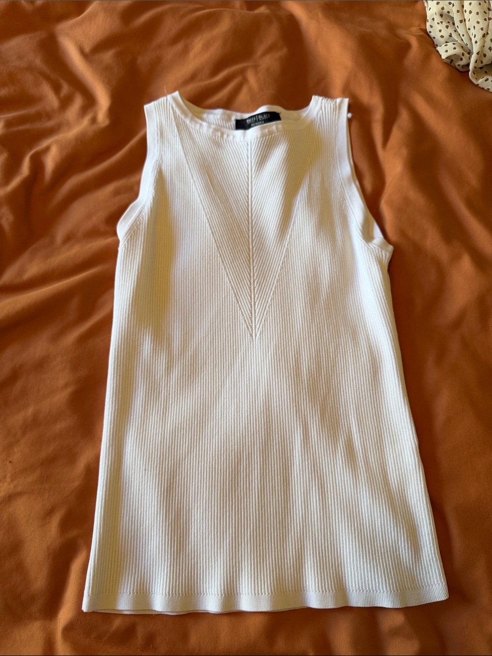 White house black market white Ribbed V-Front Sleeveless Tank